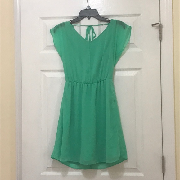Limited: dress - Picture 2 of 3